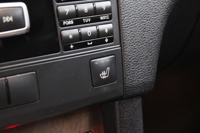 Used 2013 Mercedes-Benz E 350 Sedan image 15