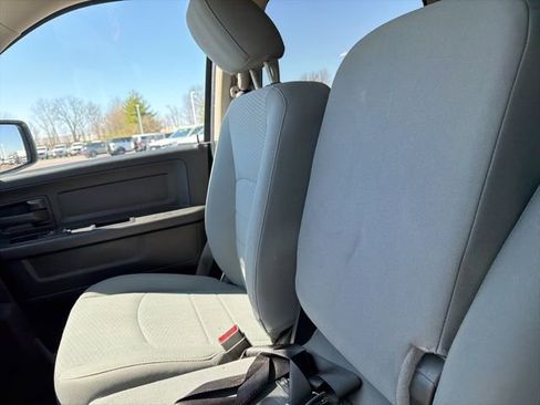 Used 2020 RAM 1500 Classic Tradesman AWD/4WD image 32