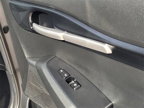 Used 2021 Kia Seltos LX image 12