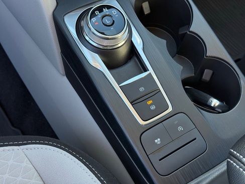 Used 2025 Ford Escape Active w/ Cold Weather Package image 15