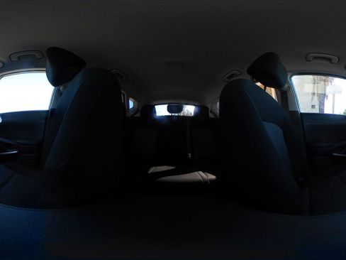 Used 2025 Kia Soul LX w/ LX Technology Package FWD image 38