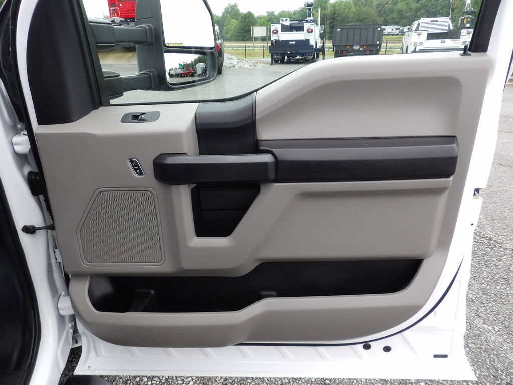 Used 2018 Ford F350 XL w/ Power Equipment Group RWD image 38