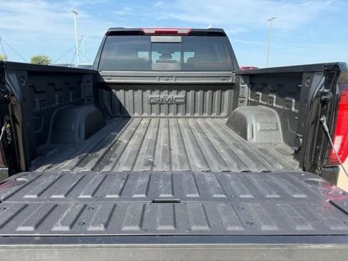 Used 2026 GMC Sierra 1500 SLT RWD image 6
