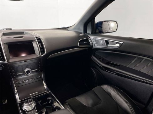 Used 2020 Ford Edge ST w/ Cold Weather Package AWD/4WD image 25
