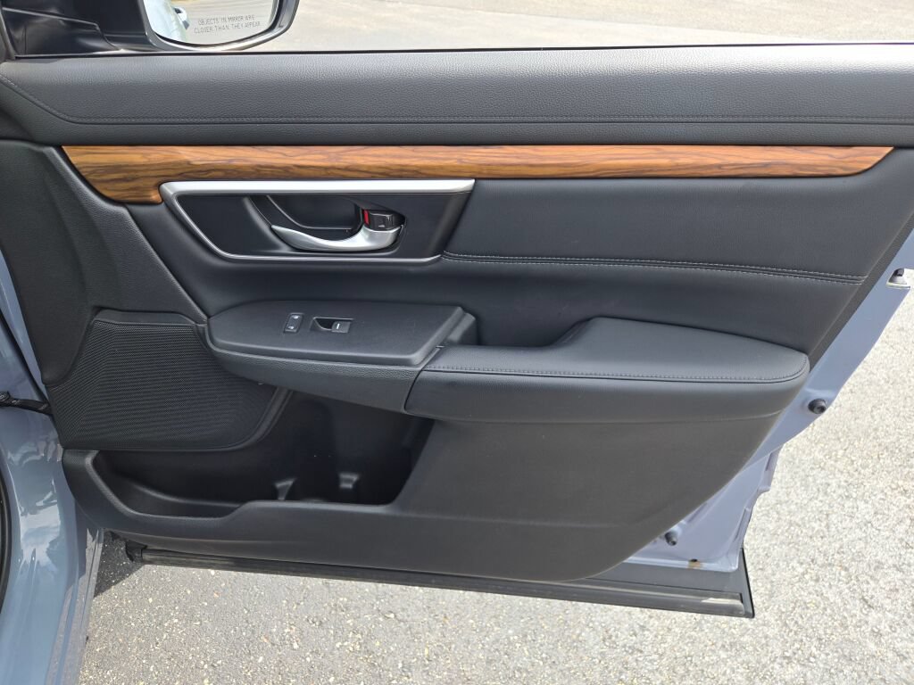 Used 2021 Honda CR-V Touring image 6