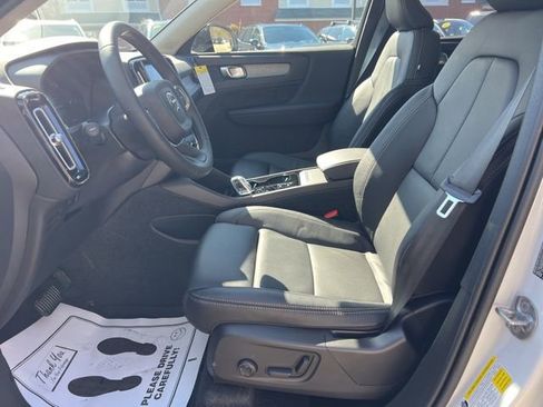 New 2026 Volvo XC40 B5 Plus w/ Protection Package Premier AWD/4WD image 25