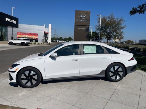 New 2025 Hyundai Ioniq 6 SE image 2