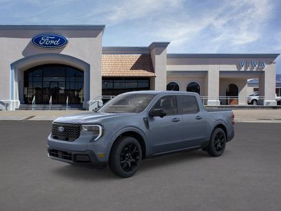 New 2025 Ford Maverick Lariat w/ Black Appearance Package
