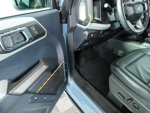 Used 2021 Ford Bronco Badlands AWD/4WD image 8