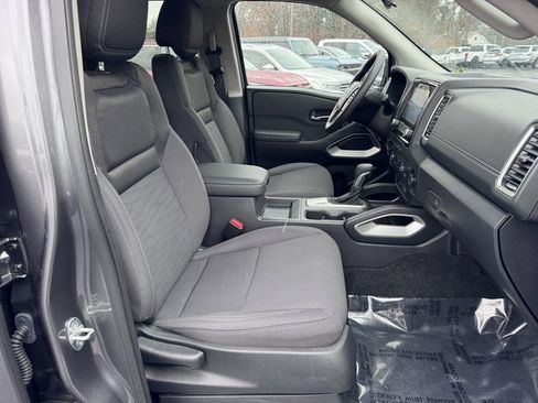 Used 2022 Nissan Frontier SV w/ Technology Package image 22