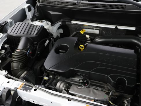 Used 2024 Chevrolet Equinox RS w/ LPO, Floor Liner Package AWD/4WD image 18