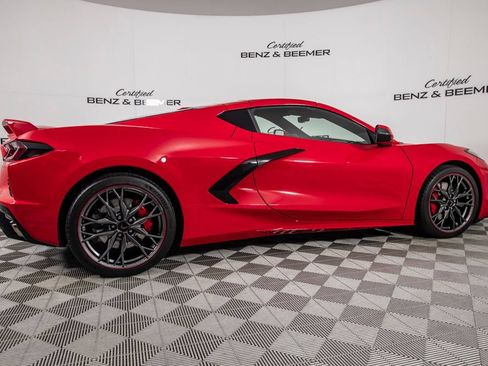 Used 2024 Chevrolet Corvette Stingray Preferred Cpe w/ Z51 Performance Package RWD image 3