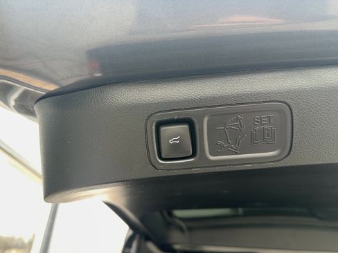 Used 2019 Ford Expedition Limited w/ Equipment Group 302A image 12