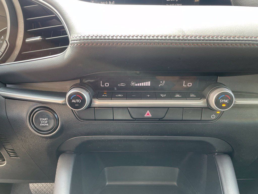 Used 2024 MAZDA MAZDA3 s FWD image 12