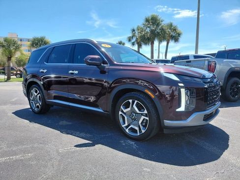 Used 2023 Hyundai Palisade Limited AWD/4WD image 3