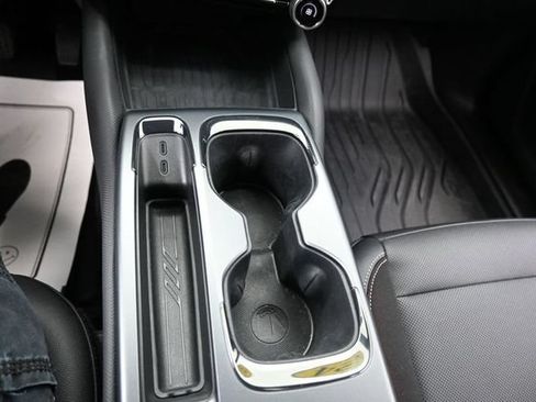 Used 2024 Chevrolet Equinox EV RS FWD image 11