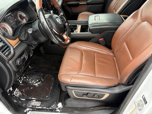 Used 2021 RAM 1500 Limited AWD/4WD image 16