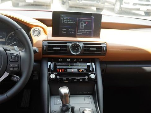 Used 2025 Lexus IS 350 F Sport RWD image 16