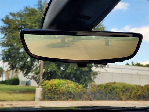 Used 2021 GMC Acadia Denali w/ Denali Technology Package image 17