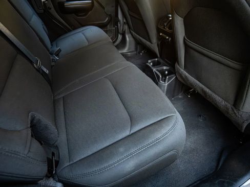 Used 2020 Jeep Wrangler Unlimited Sport S AWD/4WD image 15