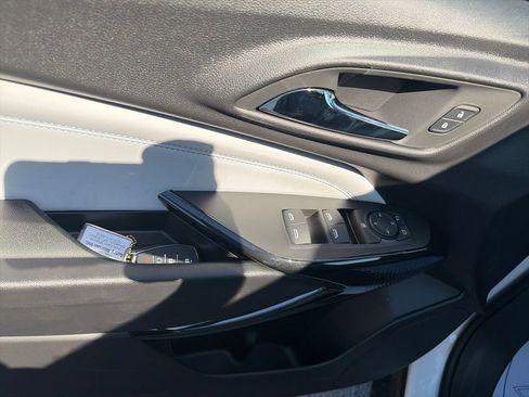 New 2026 Chevrolet Trax LT w/ Midnight Edition FWD image 17