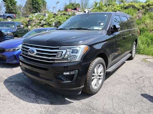 Used 2021 Ford Expedition Max XLT AWD/4WD image 3