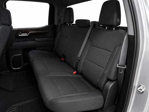 Used 2024 Chevrolet Silverado 1500 LT RWD image 14