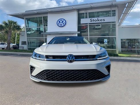 New 2026 Volkswagen Jetta SE image 9