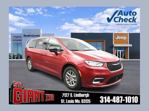 Certified 2025 Chrysler Pacifica Select FWD image 1