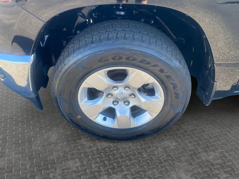Used 2023 RAM 1500 Big Horn AWD/4WD image 10