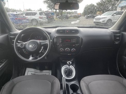 Used 2016 Kia Soul FWD image 15