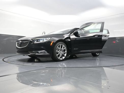 Used 2019 Buick Regal Avenir w/ Driver Confidence Package II FWD image 31