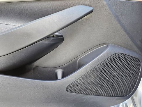 Used 2020 Toyota Corolla LE w/ Carpet Mat Package (TMS) FWD image 13