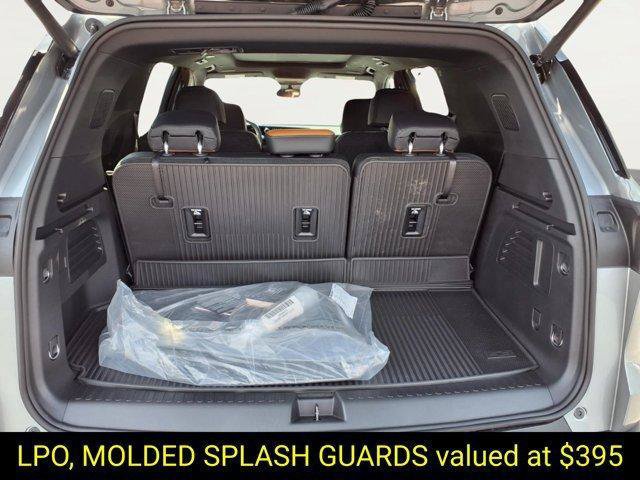 New 2027 Chevrolet Traverse Z71 w/ LPO, Floor Liner Package AWD/4WD image 5