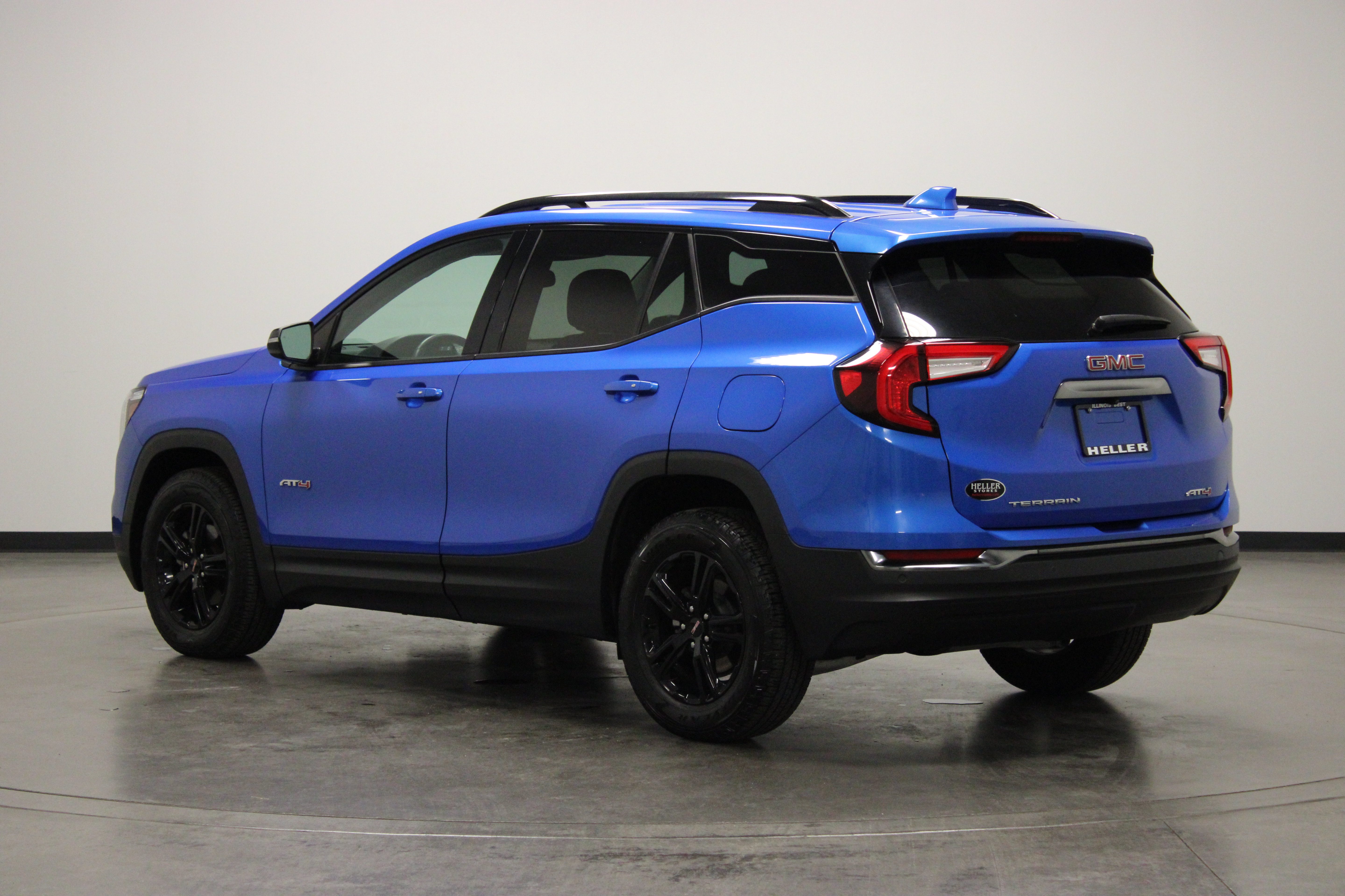 Used 2024 GMC Terrain AT4 AWD/4WD image 6