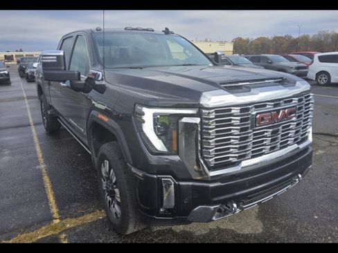 Used 2024 GMC Sierra 2500 Denali w/ Denali Reserve Package image 1