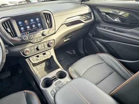 Used 2022 GMC Terrain AT4 w/ Tech Package AWD/4WD image 31