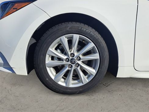 Used 2023 Toyota Corolla LE w/ LE Convenience Package image 14