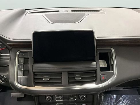Used 2021 Chevrolet Tahoe High Country w/ Premium Package 2 AWD/4WD image 18