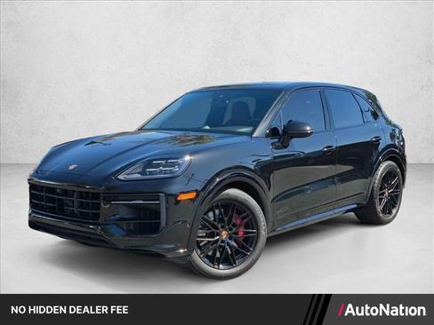 Used 2025 Porsche Cayenne GTS AWD/4WD image 1