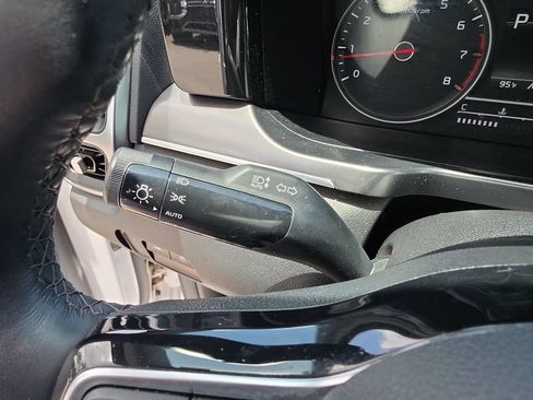 Used 2023 Kia Sorento S w/ Panoramic Sunroof Package FWD image 23