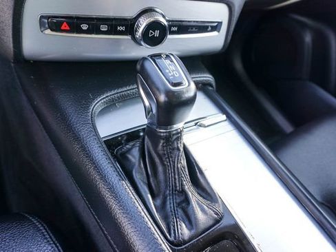 Used 2018 Volvo XC90 T5 Momentum w/ Convenience Package FWD image 21