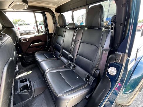 Used 2025 Jeep Gladiator Sport w/ Premium Package AWD/4WD image 26