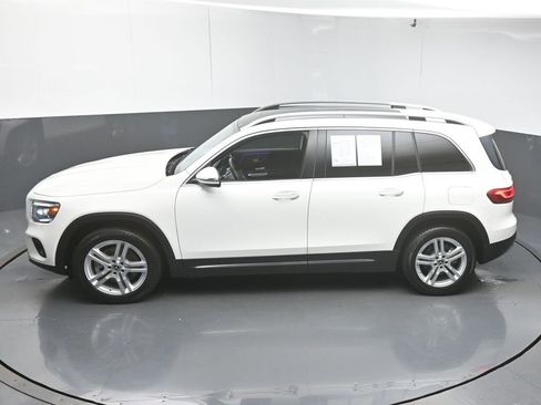 Used 2020 Mercedes-Benz GLB 250 GLB 250 w/ Premium Package image 46