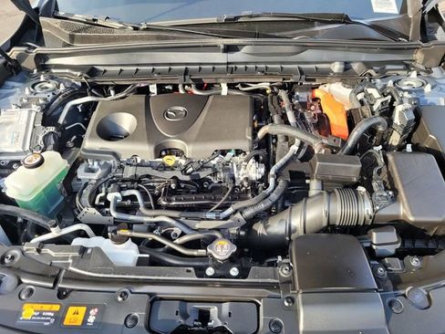 Used 2025 MAZDA CX-50 AWD 2.5 Hybrid w/ Premium Pkg image 29
