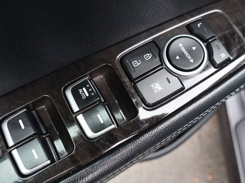 Used 2016 Kia Sorento LX AWD/4WD image 29