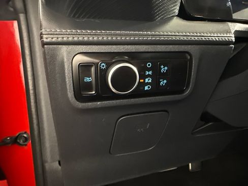 Used 2025 Ford Mustang Premium RWD image 21