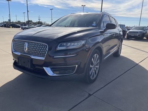 Used 2019 Lincoln Nautilus Select image 8