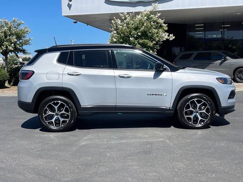 New 2026 Jeep Compass Limited AWD/4WD image 5