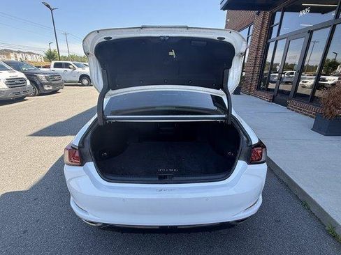 Used 2019 Lexus ES 350 F Sport w/ Accessory Package 2 FWD image 11